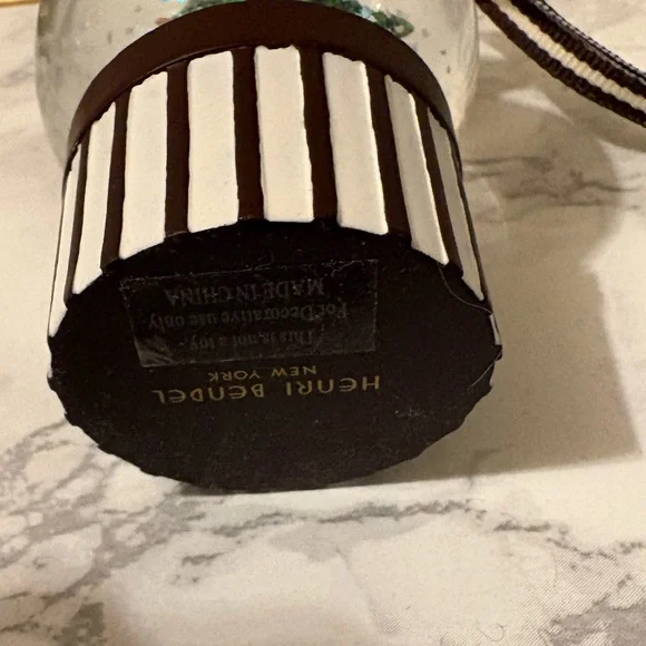 Ornament - Picture 6 of 6